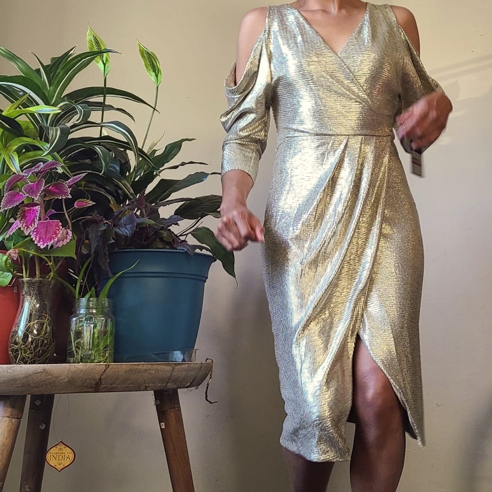 Rachel Roy, XS, Gold Cocktail Dress— Sparkle at your next event!